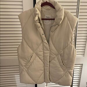 Abercrombie & Fitch Women's Faux Leather Quilted Vest